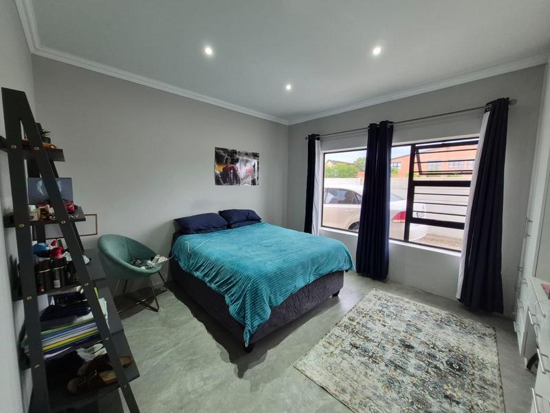 5 Bedroom Property for Sale in Die Bult Western Cape